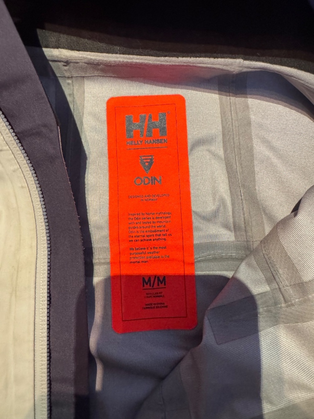 Helly Hansen Shell Jacket Women’s M - Picture 2 of 3
